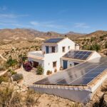 Placas solares instaladas en una vivienda de Almería